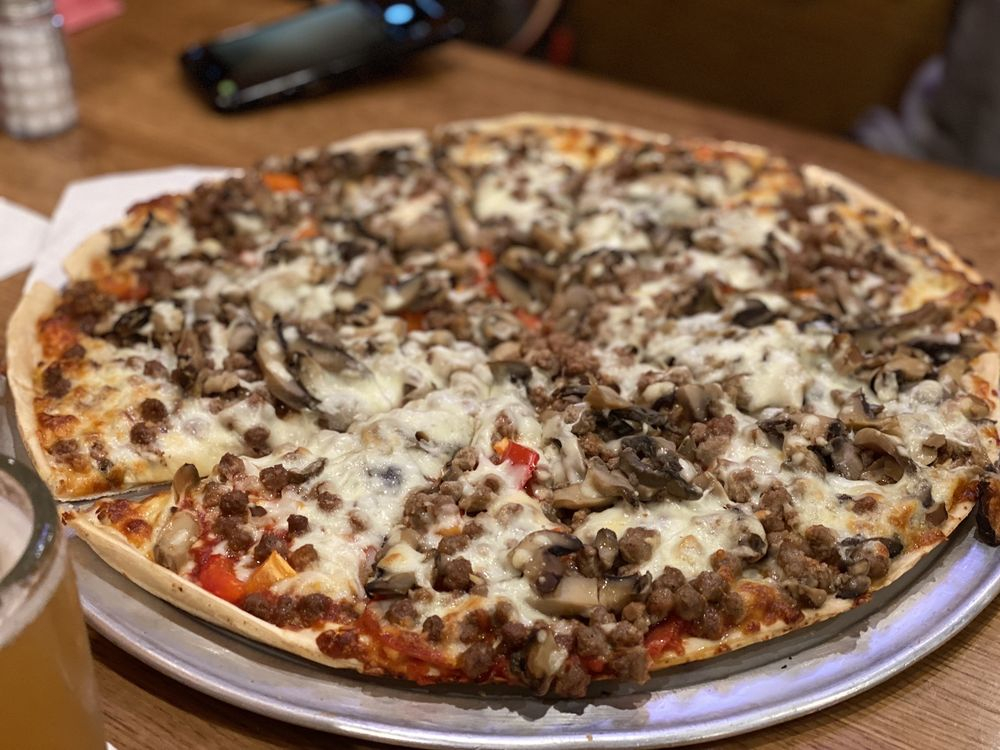 SHOTGUN DAN S PIZZA Updated January 2025 35 Photos 92 Reviews 